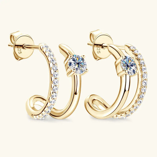 925 gold C-hoop earrings with round moissanite centerpiece and pavé stones