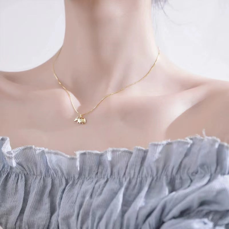 silver elephant pendant necklace