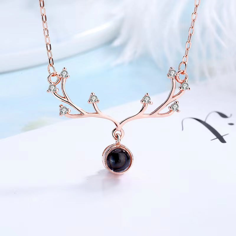 diamon antler  necklace projection jewelry