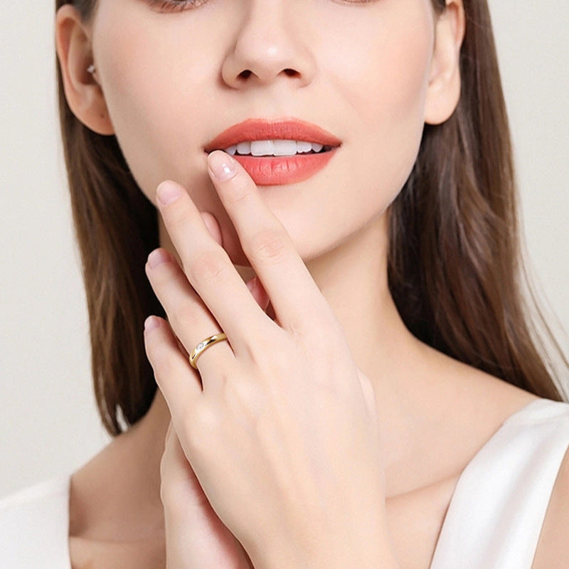 Graceful Solitaire Baguette Gold Ring