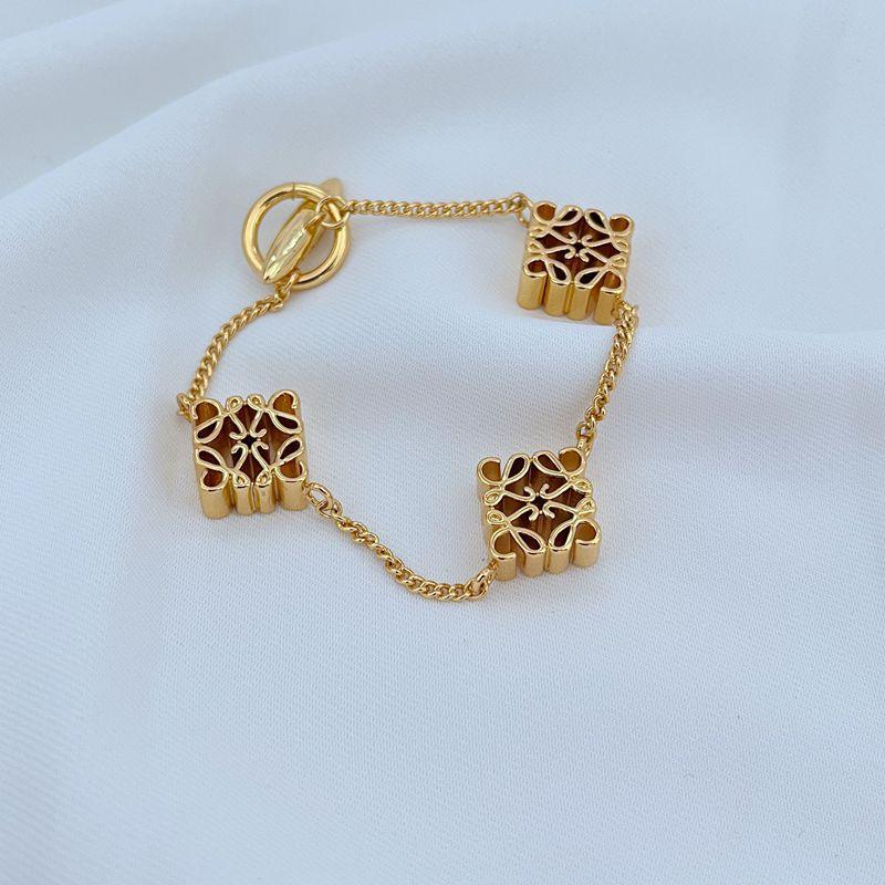 LOEWE Anagram Bracelet Chain Gold Iconic Logo | JIMMY JEWELRY
