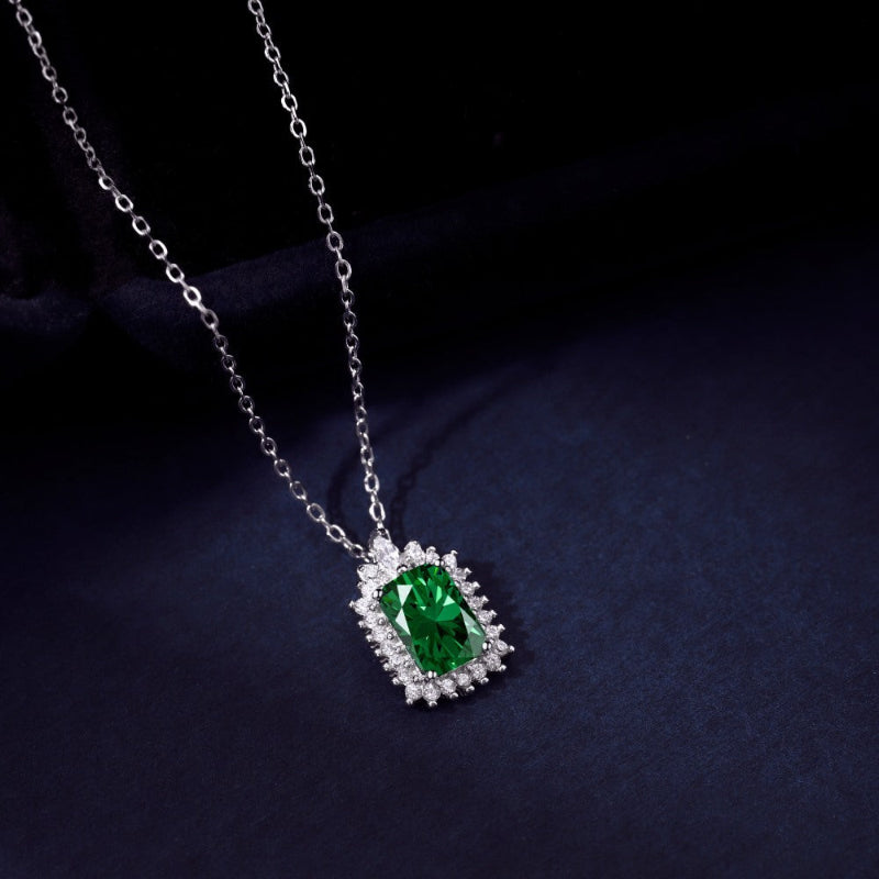 Chic Silver Royal Green Crystal Pendant with Crown Accent