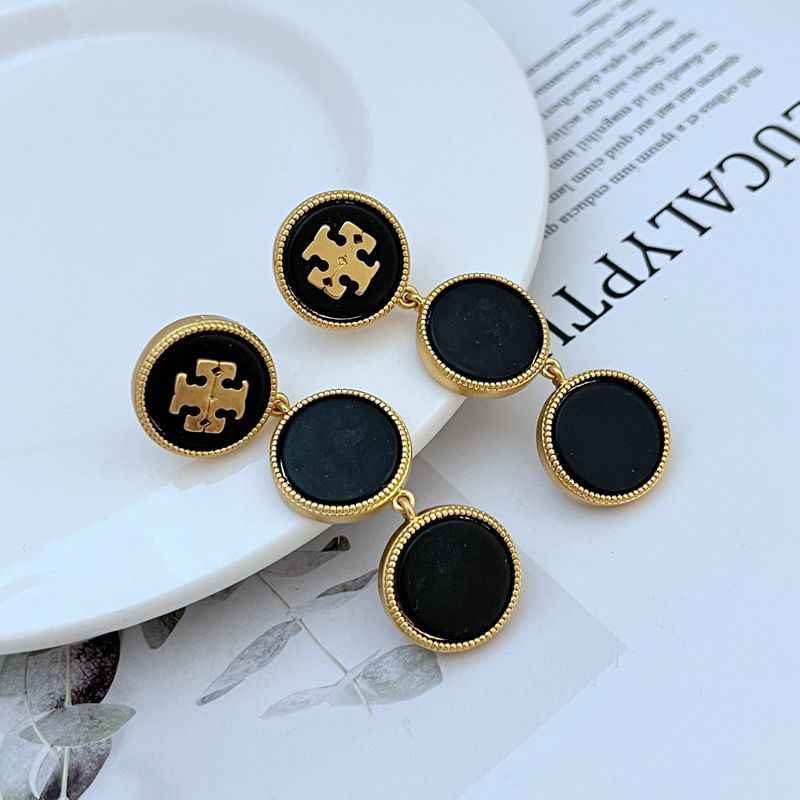 欧美时尚轻奢气质通勤镶嵌几何圆形贝壳英文字母女款金属耳坠