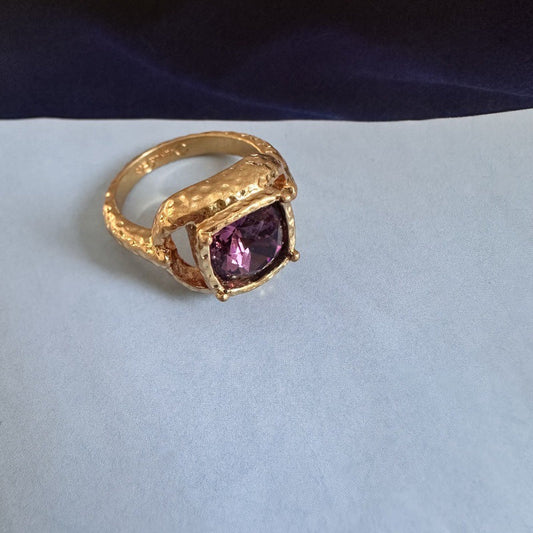 Vintage square ring with purple amethyst-like square gemstone and gold-tone setting
