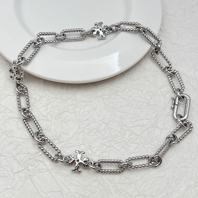 Silver square chunky chain logo bracelet with star-shaped emblem charm and carabiner clasp