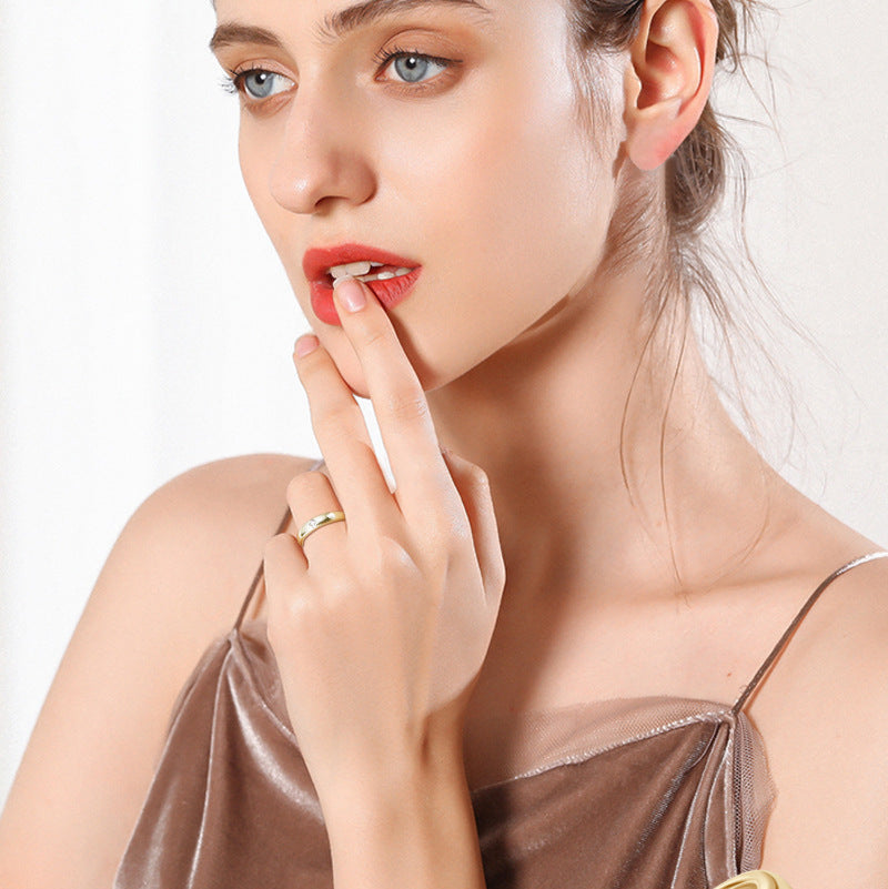 Shimmering Moissanite East-West Baguette Band