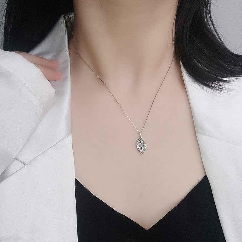 Sparkling Leaf Pendant Necklace - JIMMY JEWELRY 01