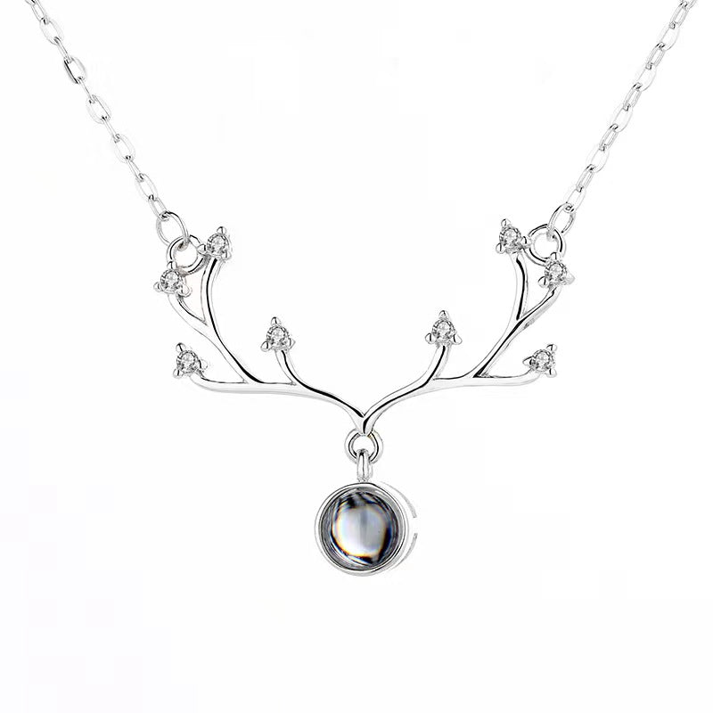 diamon antler  necklace white gold