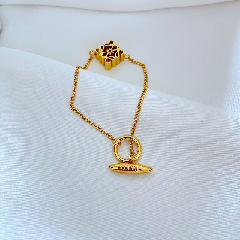 Modern Single Anagram LOEWE Chain