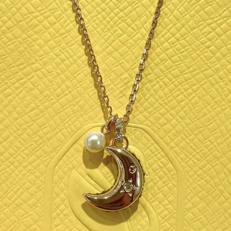 luna necklace backside