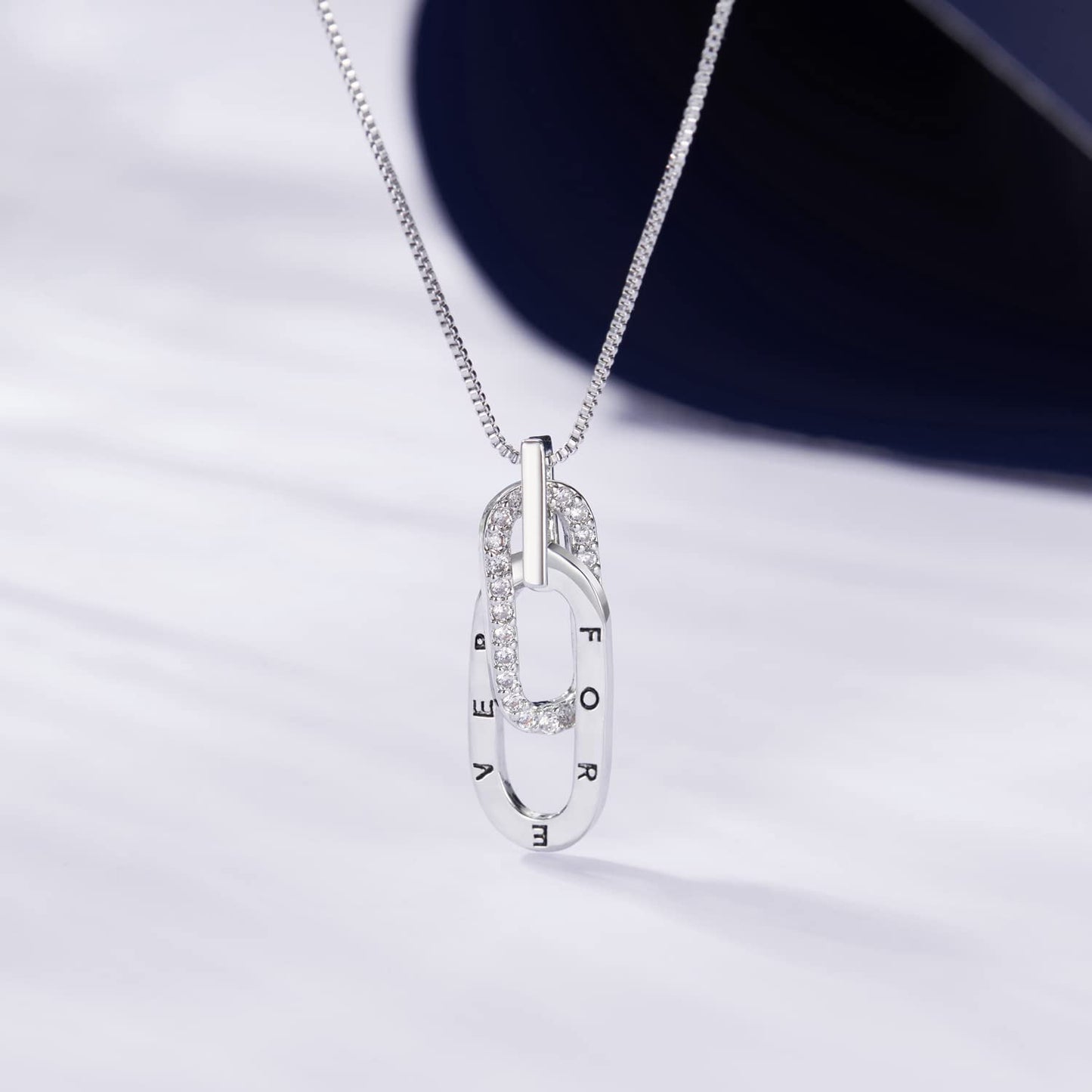 interlocking forever necklace europe