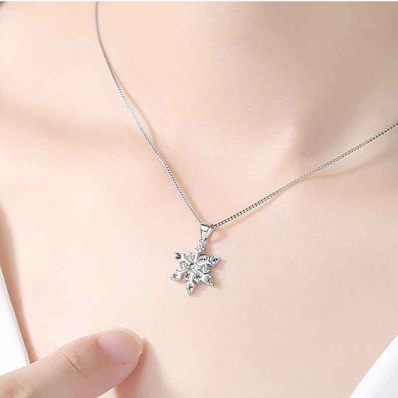 diamond snowflake pendant necklace