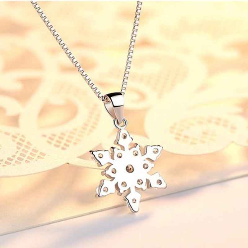diamond snowflake pendant necklace