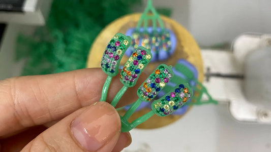 Silver Jewelry Wax vs Hand Setting