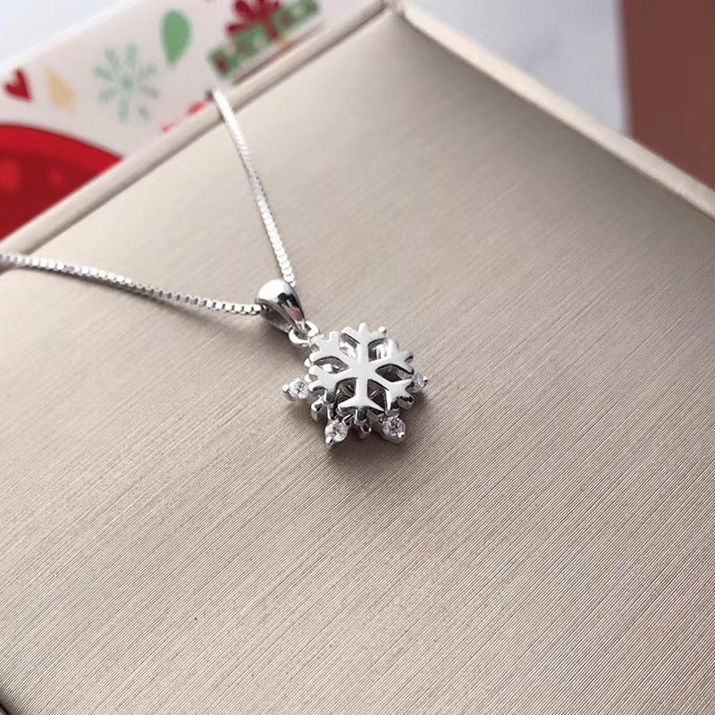 silver snowflake necklace