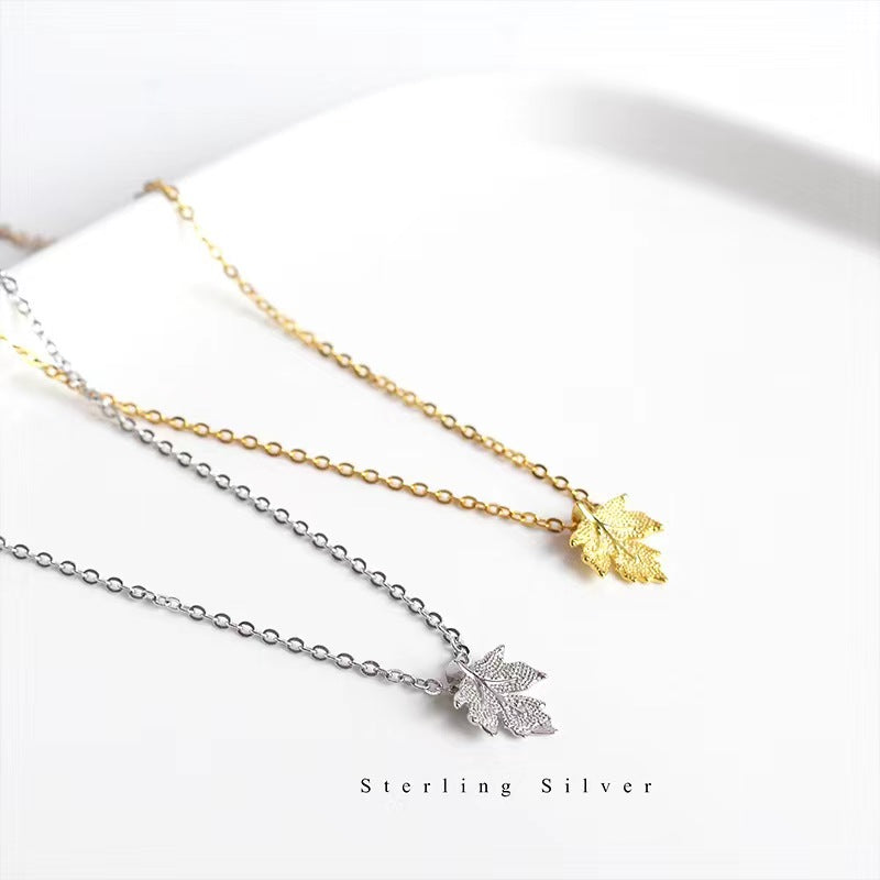 maple leaf necklace silver