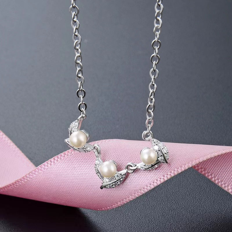 chunky pearl necklace costume jewelry