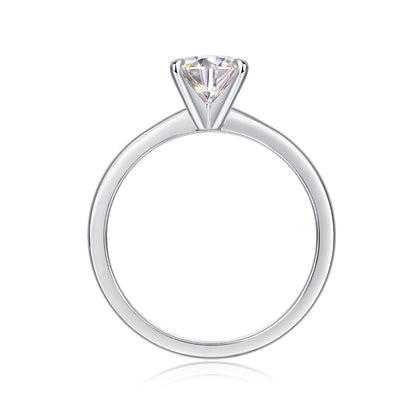 Dainty S925 Silver Moissanite Ring

