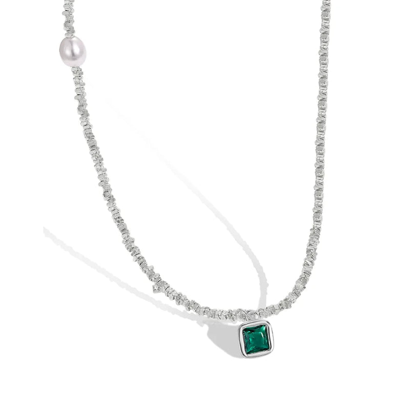 Elegant Pearl Beaded Emerald Necklace