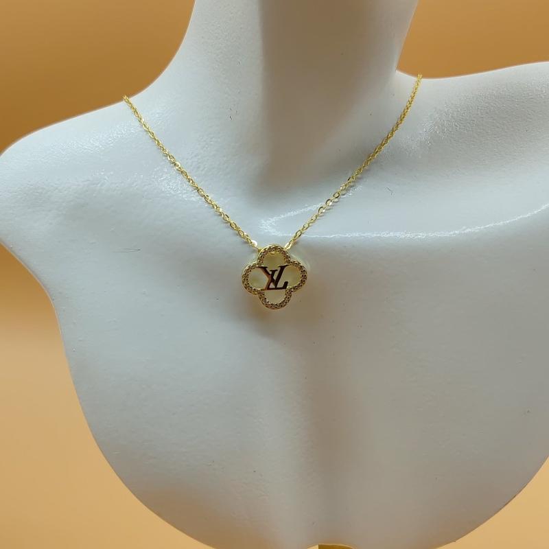 Minimalist Silver Clover LV Necklace