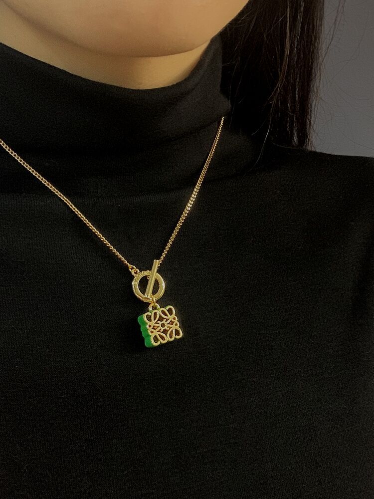 ネックレス・ペンダント Loewe Anagram necklace Loewe Gold Necklace Chain Logo Pendant Anagram | eBay