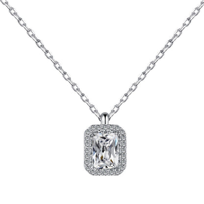 Deluxe Diamond Pendant Chain