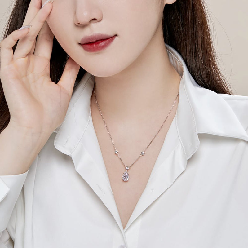 Elegant Diamond Drop with Accents

