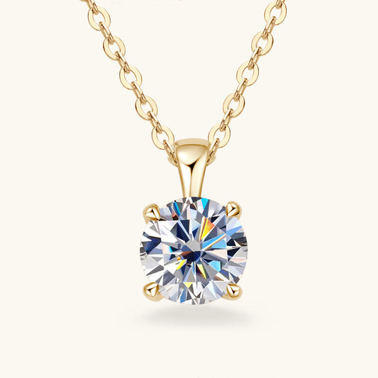 Dazzling 6.5mm D Color VVS1 Moissanite Pendant

