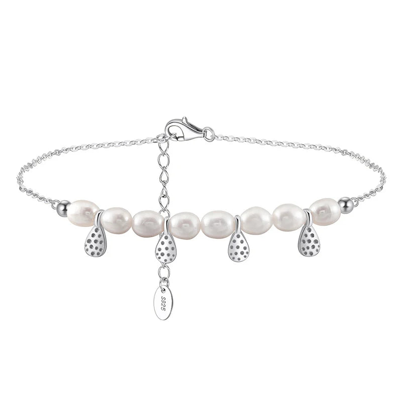 Feminine Pearl and Teardrop Dainty Bracelet

