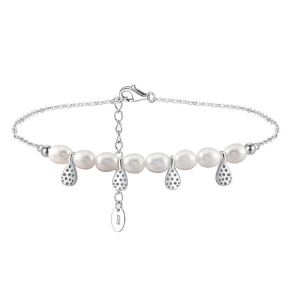 Feminine Pearl and Teardrop Dainty Bracelet


