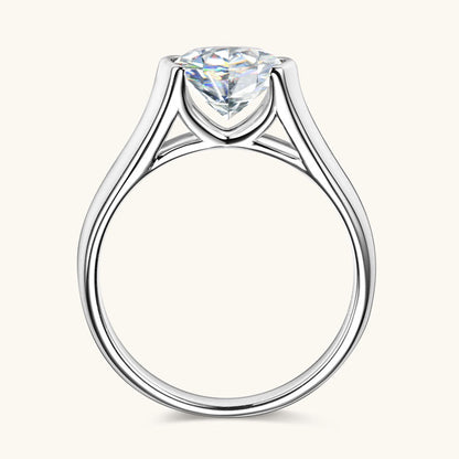 Solitaire Moissanite