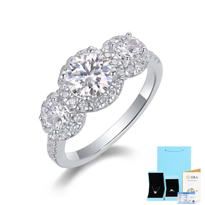 Eye-Catching Moissanite & CZ Statement Ring

