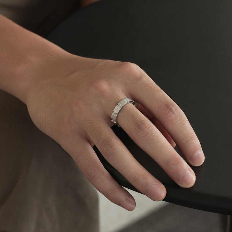 Scintillating Silver Zirconia Ring