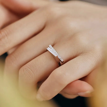 Crystal Inlaid T-Bar Ring

