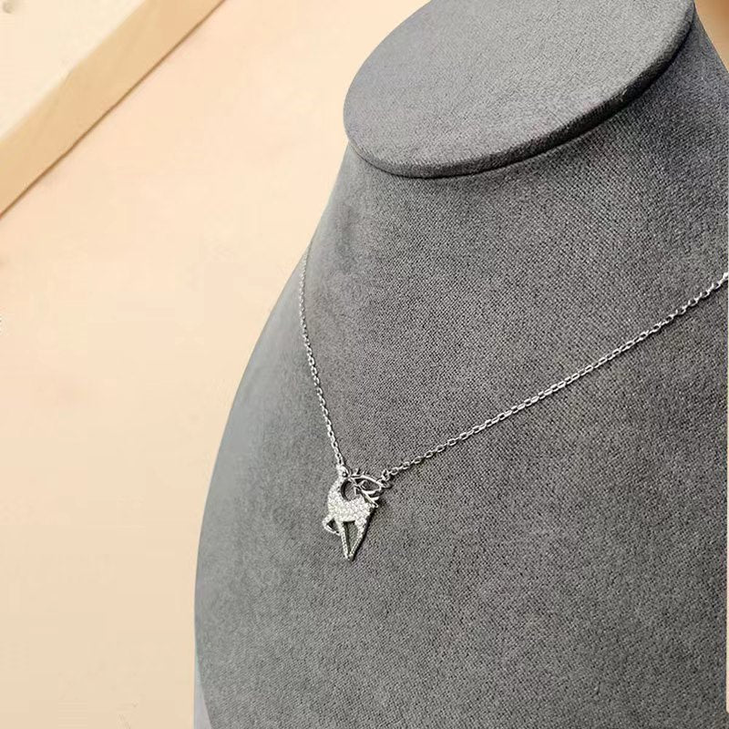 Diamond deer necklace silver