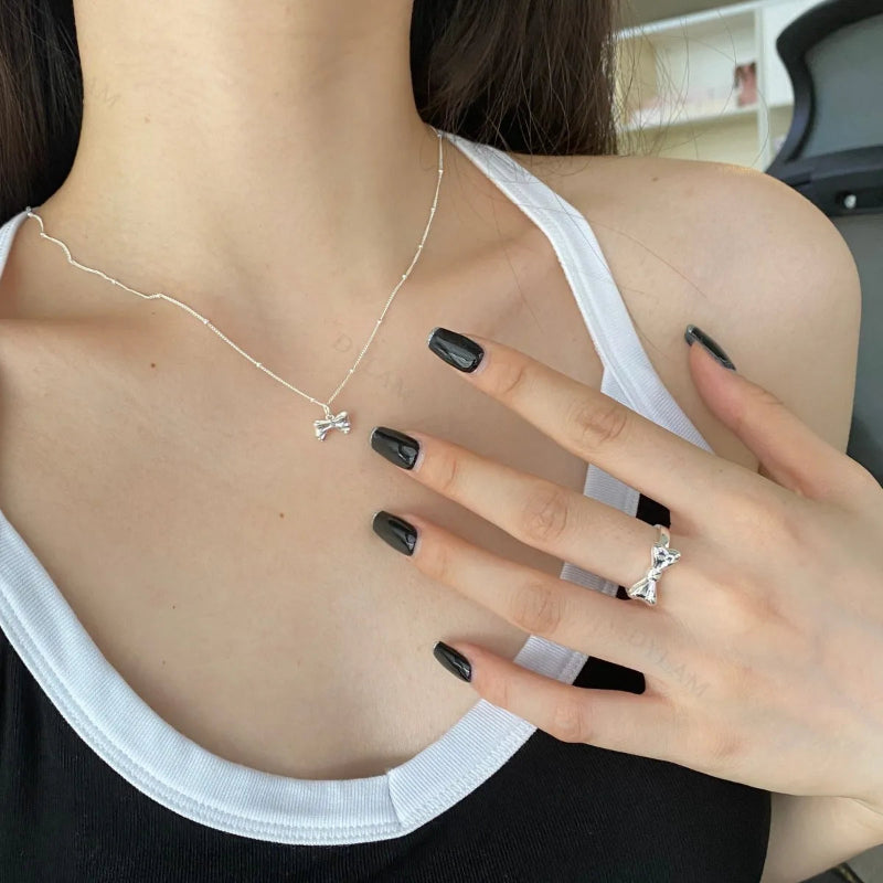 Vintage-Inspired Vibrant Dainty Choker