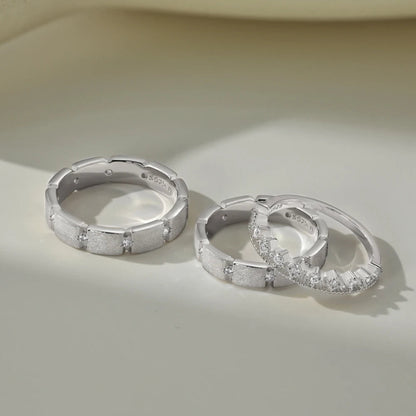 Classic Chic Zirconia Ring