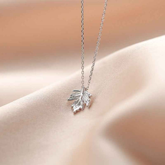 925sterling silver Delicate Maple Leaf Pendant Necklace