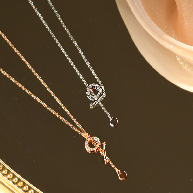 Sparkling Circle Toggle Necklace

