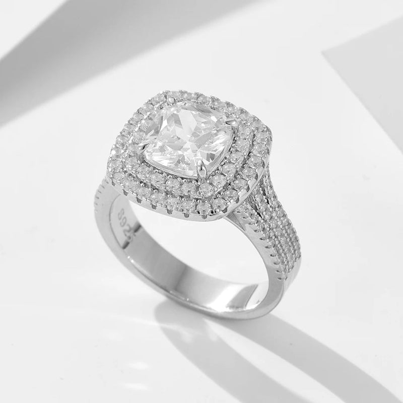 Engagement Style Halo Ring

