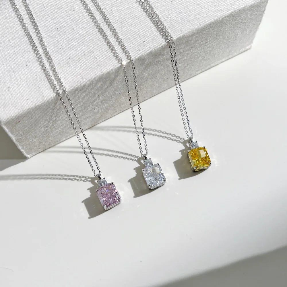 Dazzling Diamond-Like Pendant