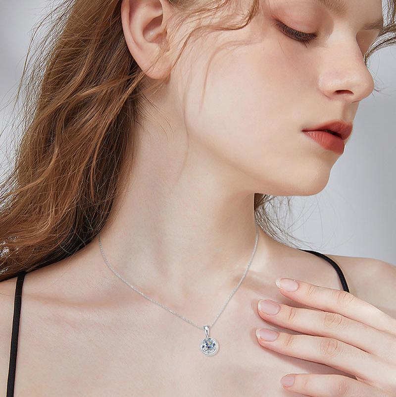 Eye-Catching 8mm Moissanite Solitaire

