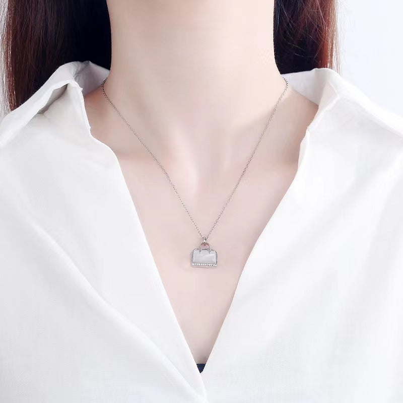 WOMEN`S HANDBAG NECKLACE silver
