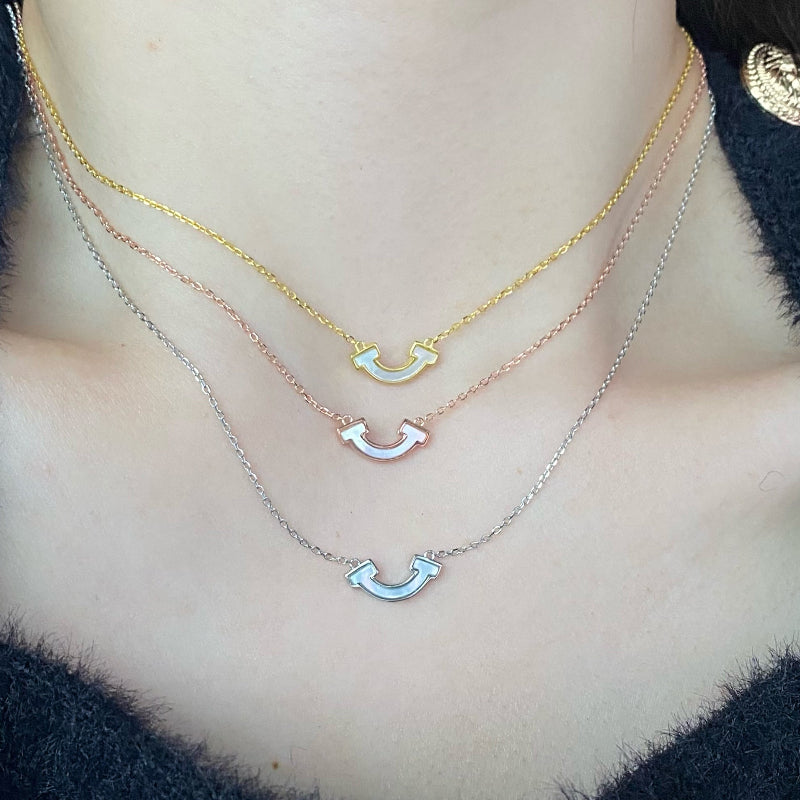 Dainty Gold Chain with Curved Inlay


