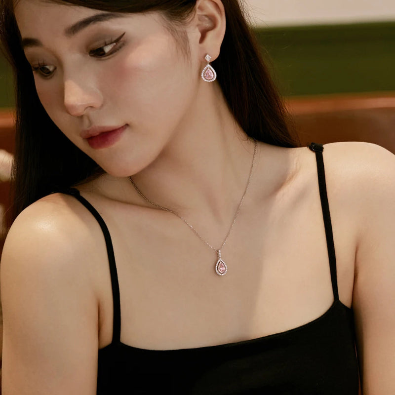 Shimmering Pink Diamond Waterdrop Necklace