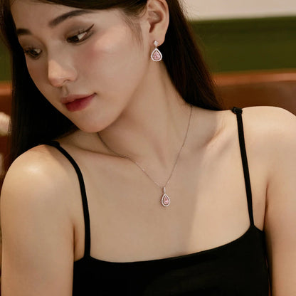 Shimmering Pink Diamond Waterdrop Necklace