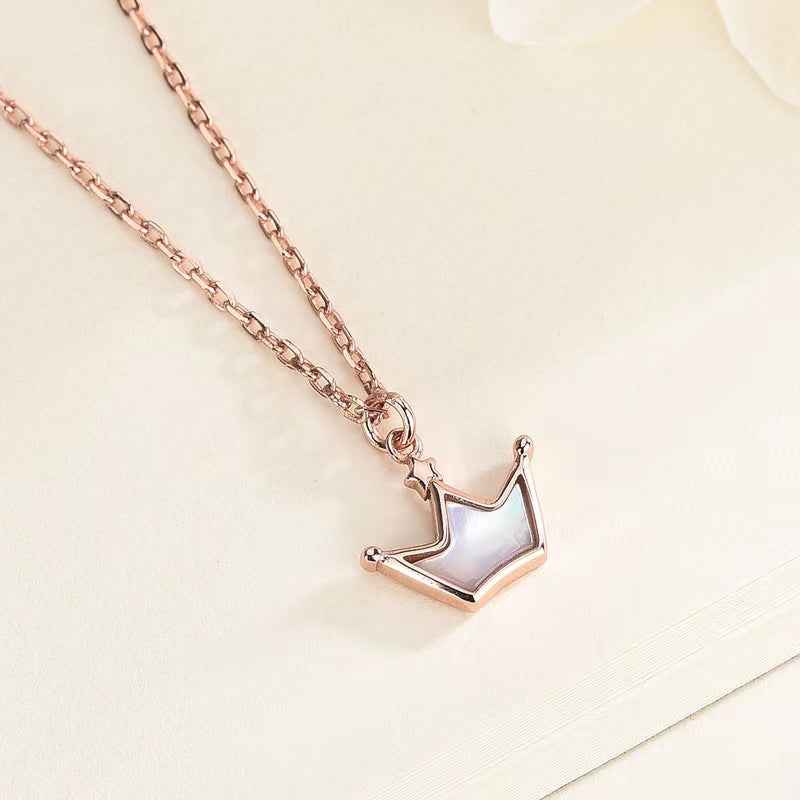 silver crown pendant