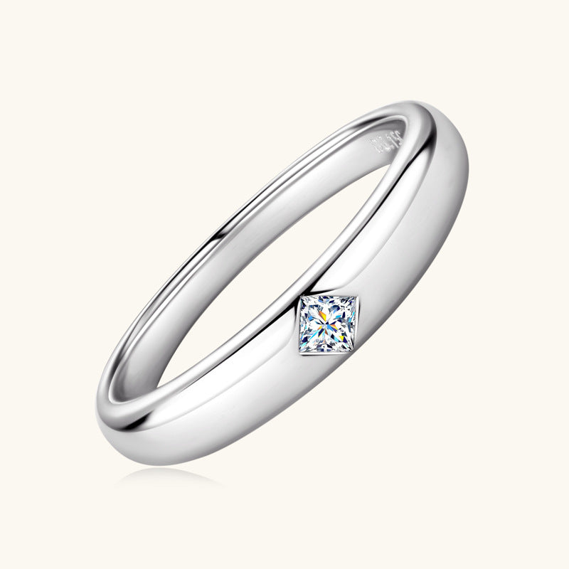 Dainty Solitaire Princess Cut Wedding Ring


