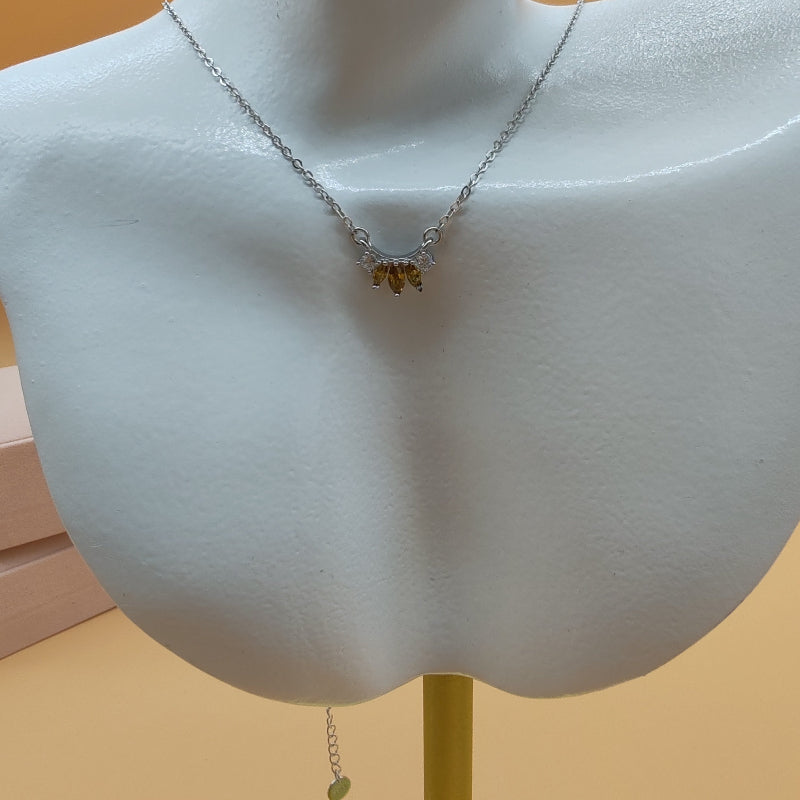 Golden Chain with a Pop of Color

