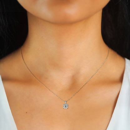 Feminine Pure Silver Moissanite Single Stone Necklace

